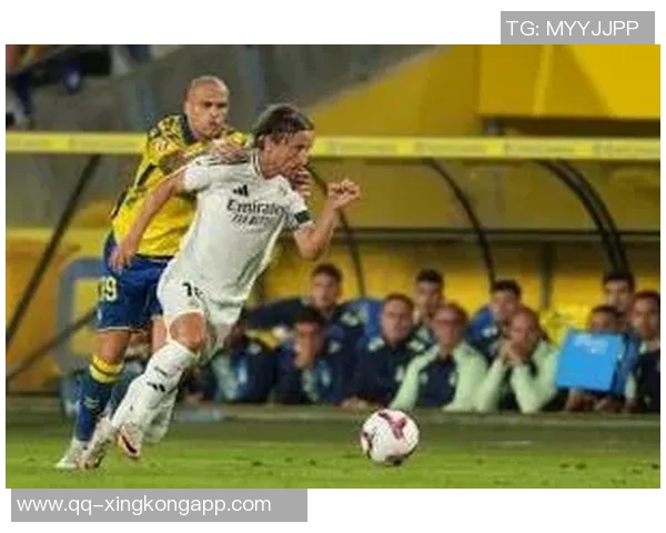 西媒曝皇马维尼修斯标价1亿欧维蒂尼亚转会同样需巨资