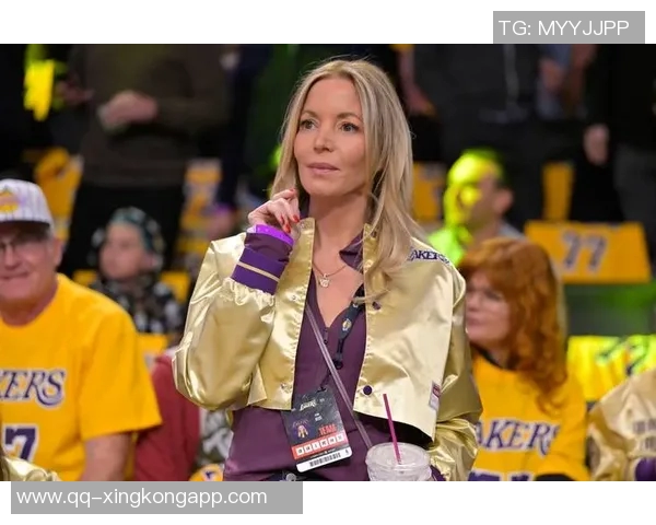 珍妮是否会因ESPN长文批评而选择离开湖人队的深度分析与讨论